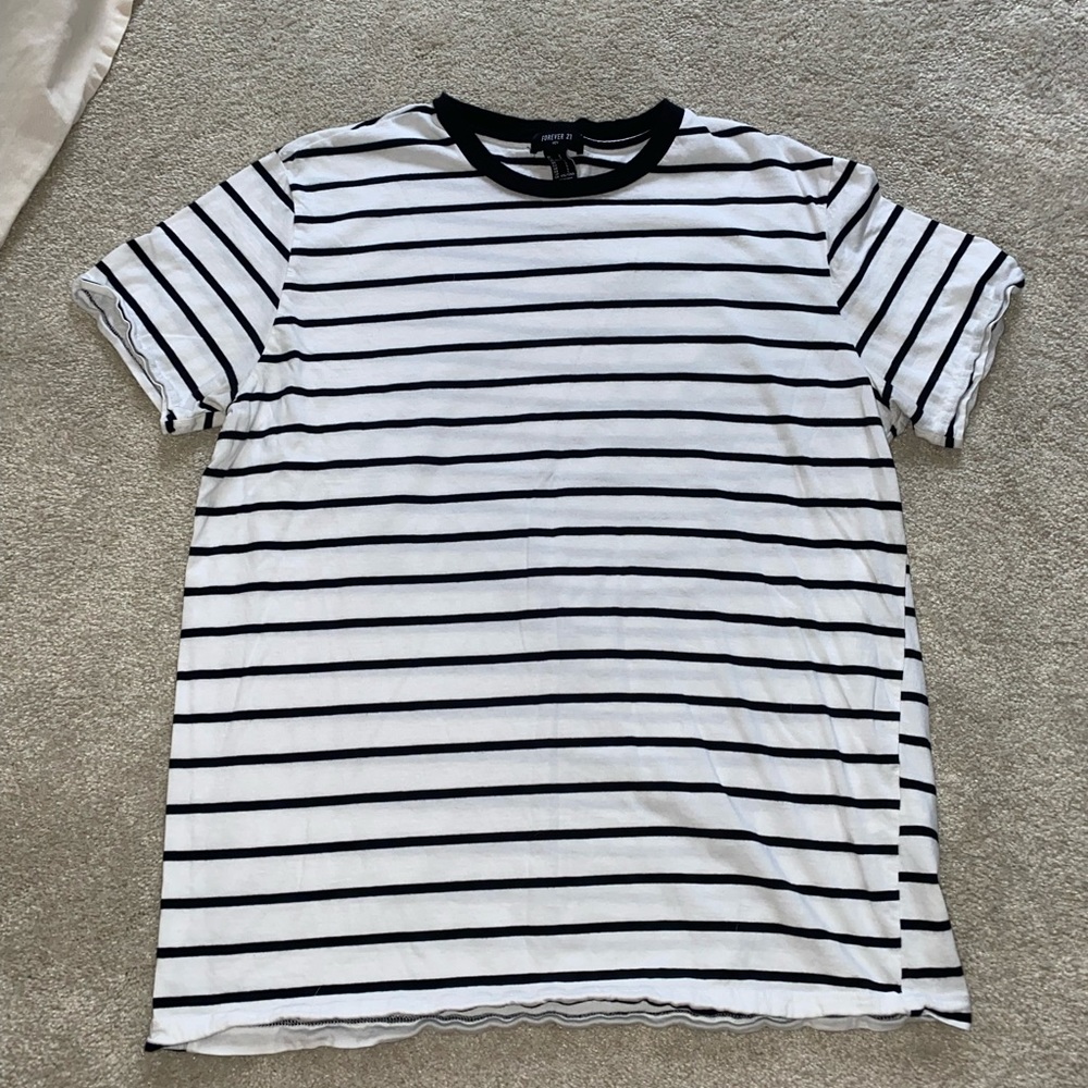Men’s Forever 21 T-shirt